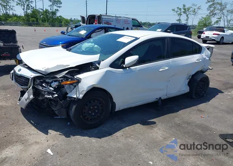 2017 Kia Forte Lx z USA, uszkodzony, nr VIN 3KPFL4A78HE076458